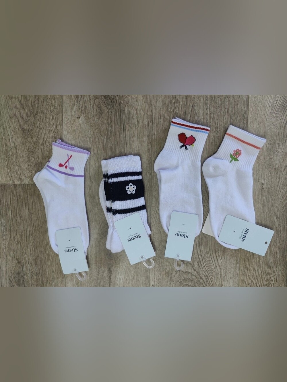 NWT Stems Cotton Blend Floral/Heart/Golf/Pickleball Accent 4-Pack Ankle Socks